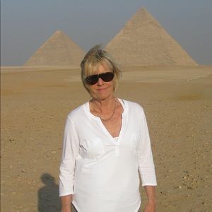 Meet your Posher, Angela